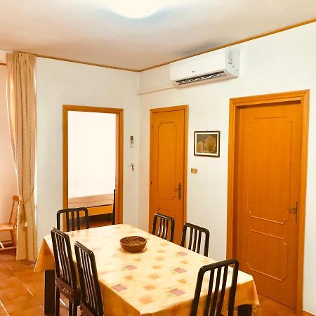 Appartamenti Oleandri Вьесте Экстерьер фото