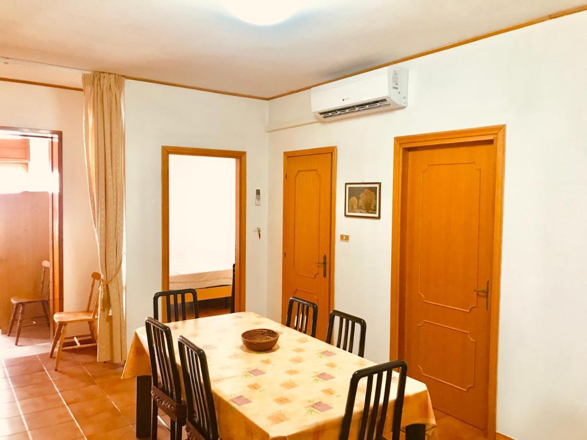 Appartamenti Oleandri Вьесте Экстерьер фото